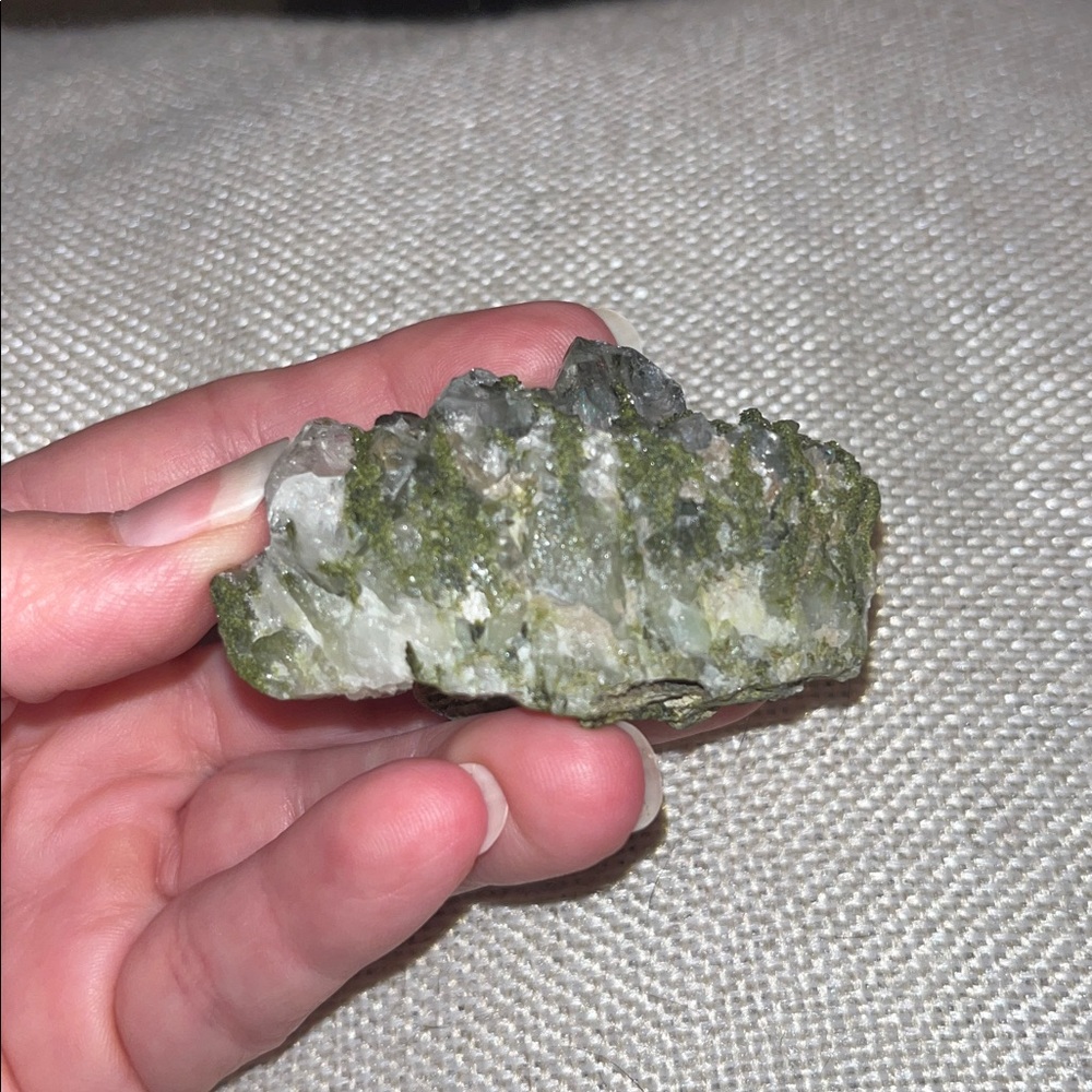 Epidote Specimen - Picture 4 of 5